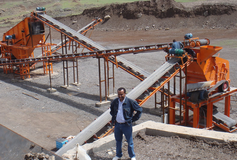 剛果(金)河卵石石料生產線
