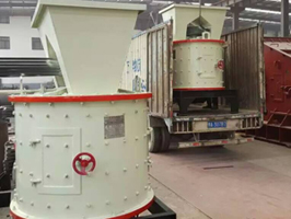 復(fù)合式破碎機(jī)發(fā)貨